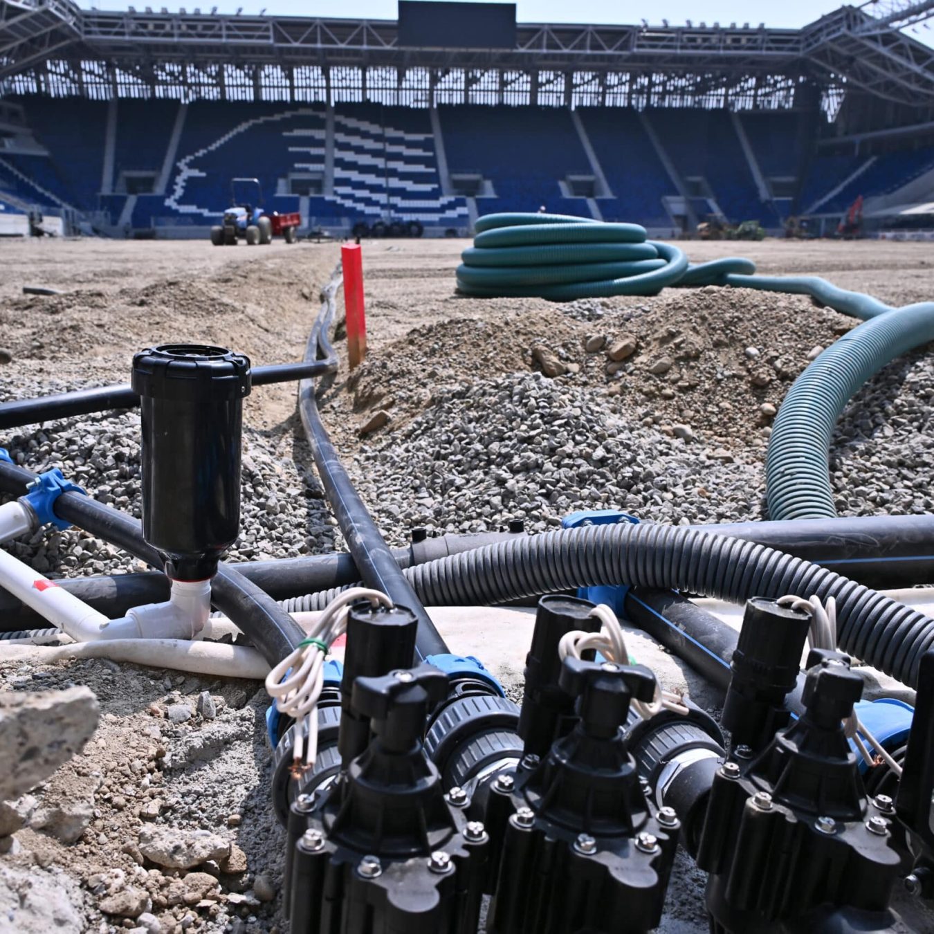 Lavori di realizzazione del campo New Balance Arena Bergamo, Paradello